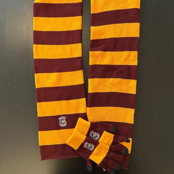Park Pirates Maroon & Gold Striped Scarf and Gloves Set - Picture 1 of 3